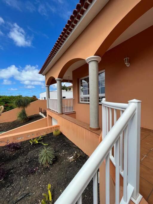 Chalet Piscina Privada Max 26º Jardin, Tranquilidad Caleta de Interian Exterior photo